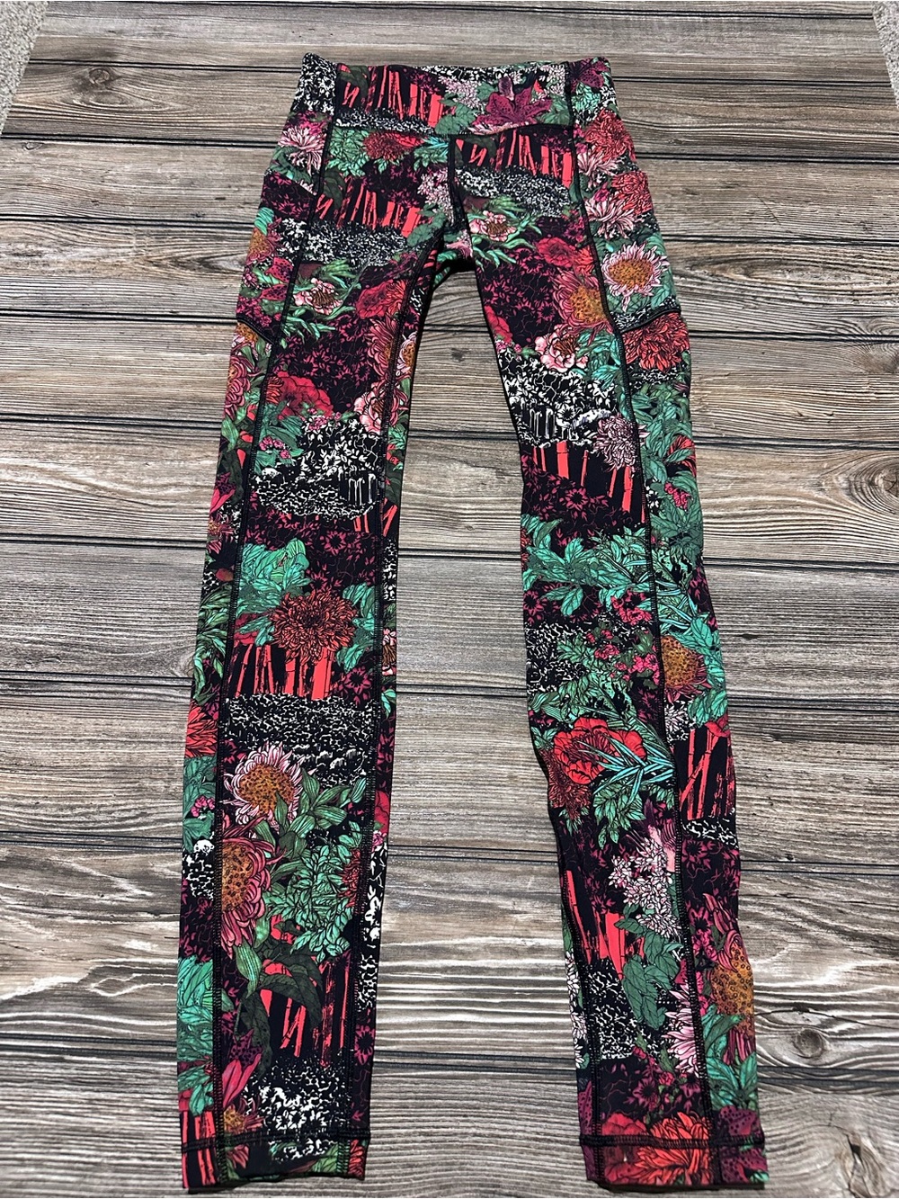 Lululemon leggings size 2